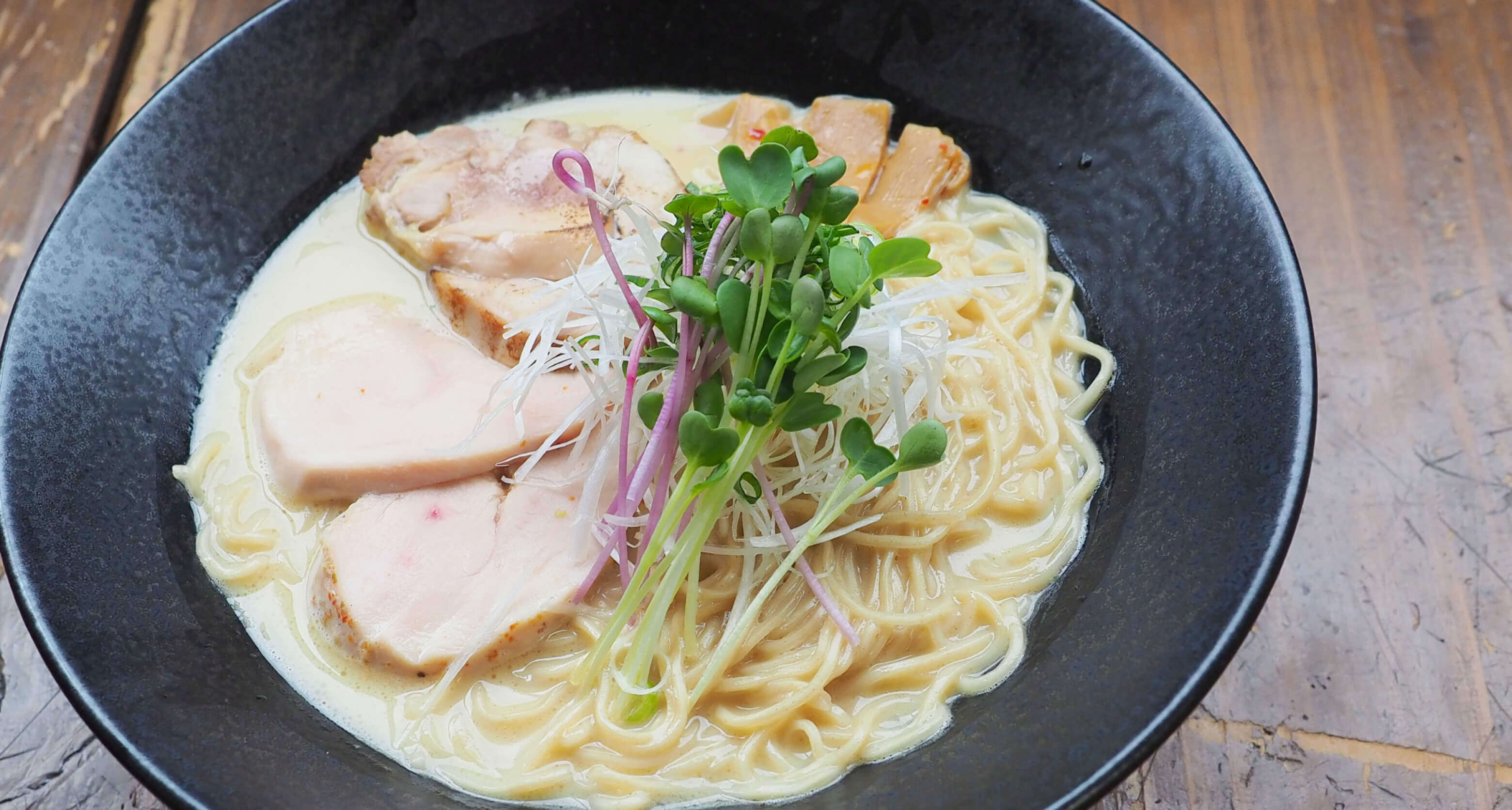 カタムキ │ 京都七条通りのラーメン屋